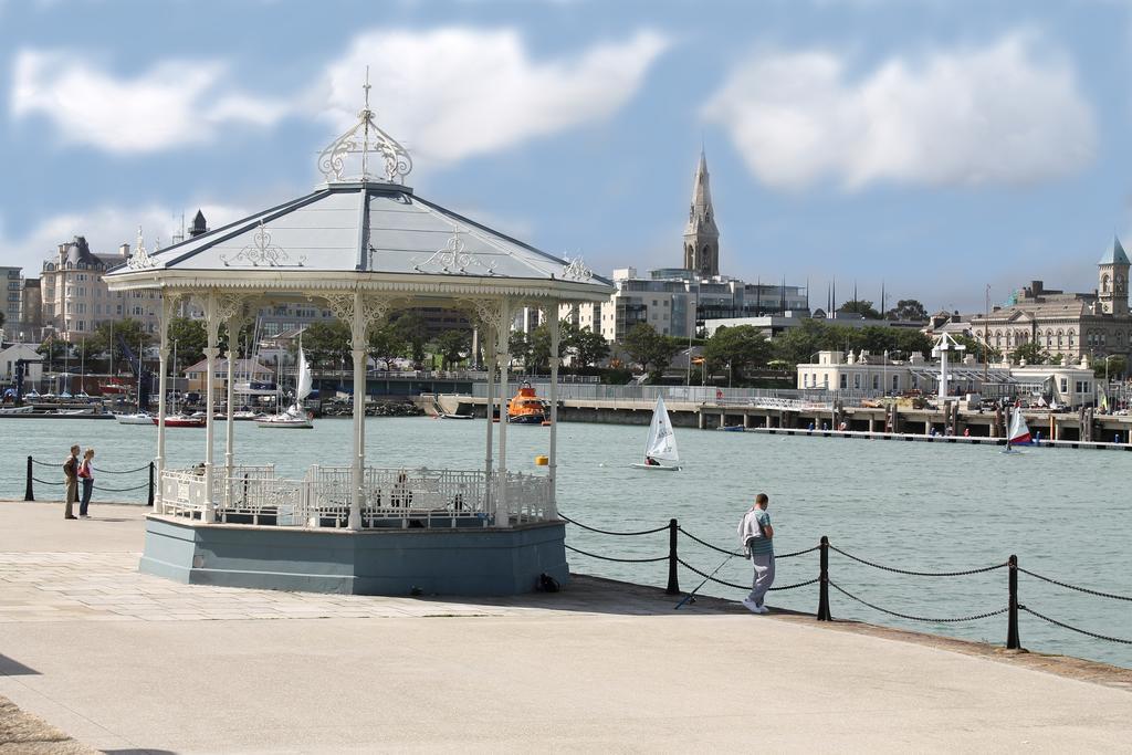 Ferry House Bed & Breakfast Dun Laoghaire Exterior photo