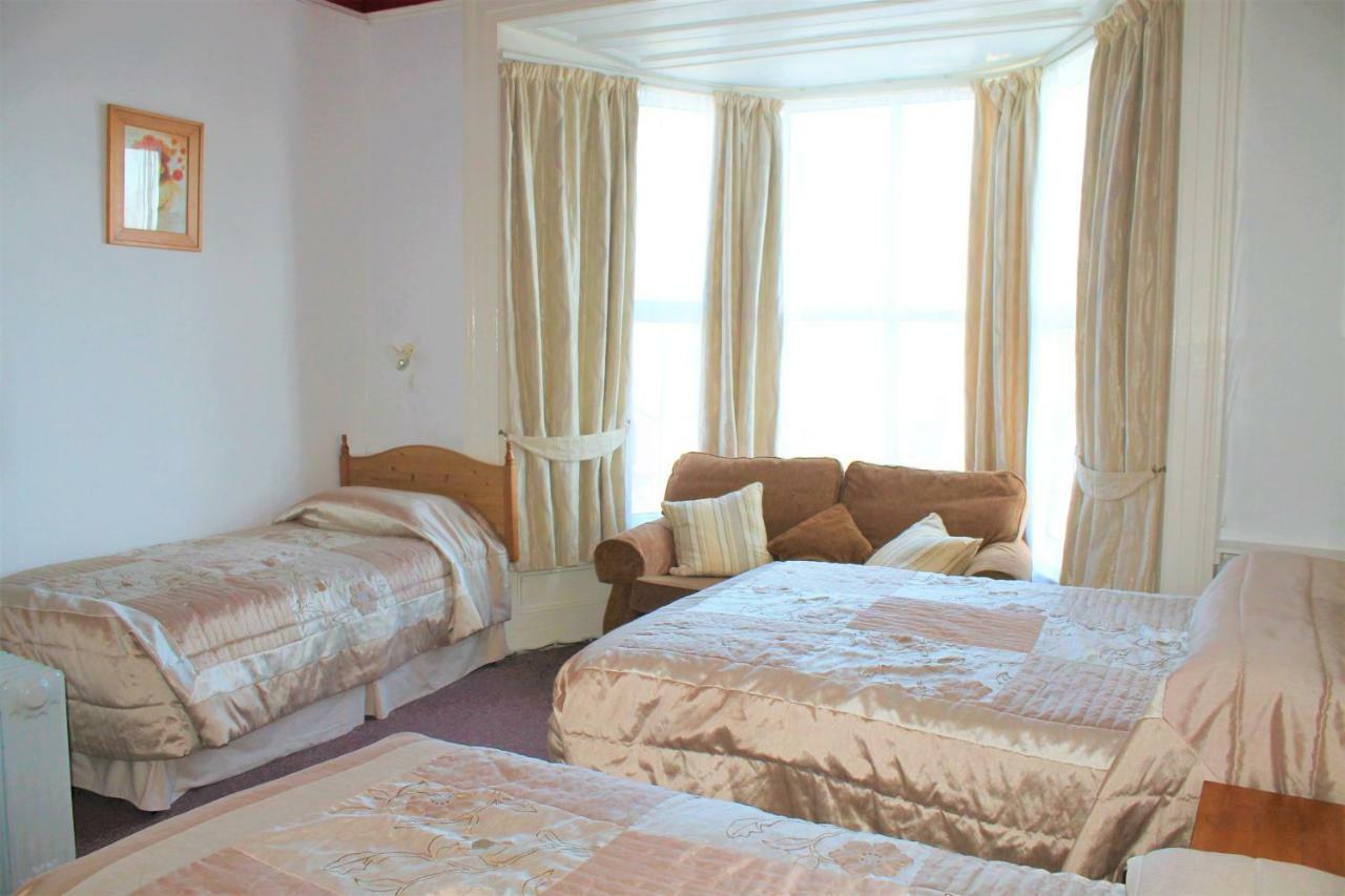 Ferry House Bed & Breakfast Dun Laoghaire Exterior photo