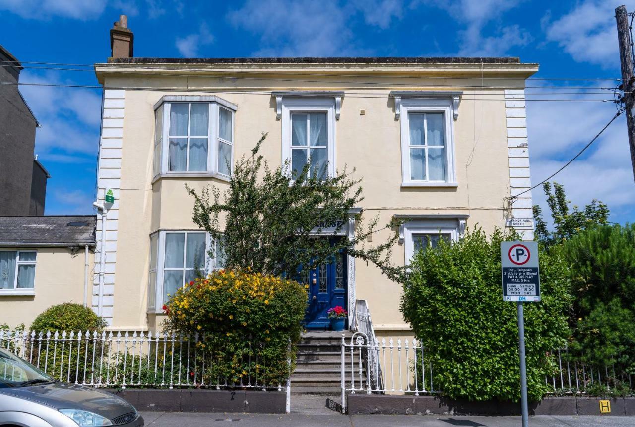 Ferry House Bed & Breakfast Dun Laoghaire Exterior photo