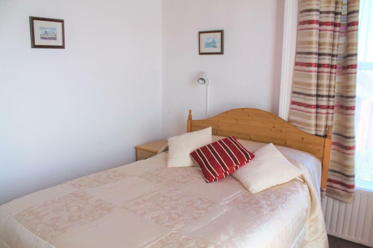 Ferry House Bed & Breakfast Dun Laoghaire Exterior photo